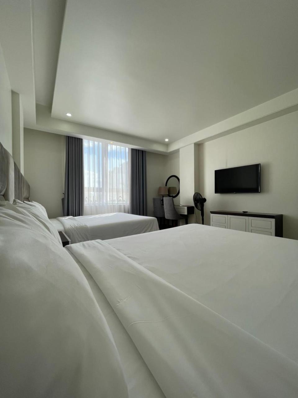 Lotus Hotel & Apartment Hải Phòng Extérieur photo