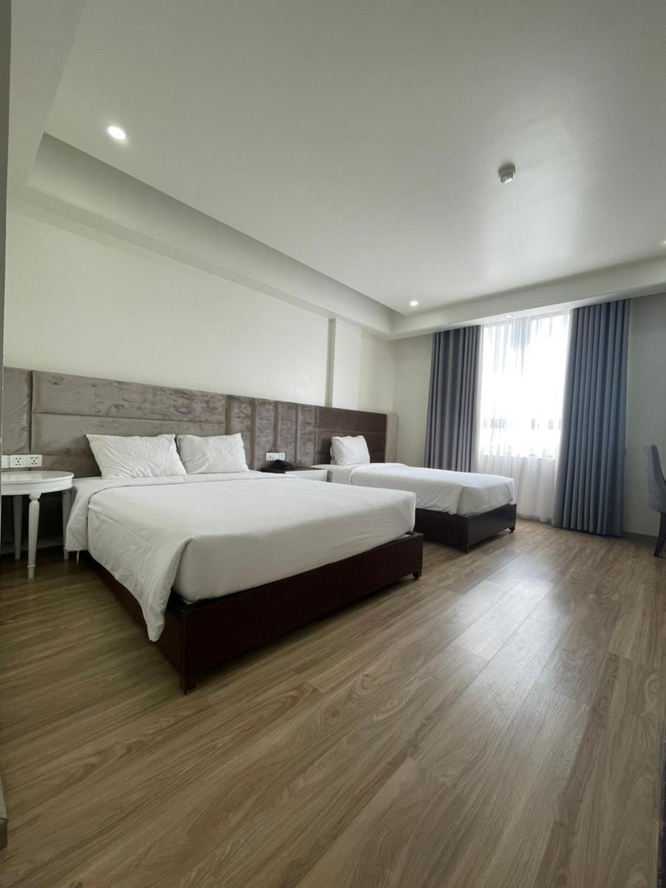 Lotus Hotel & Apartment Hải Phòng Extérieur photo