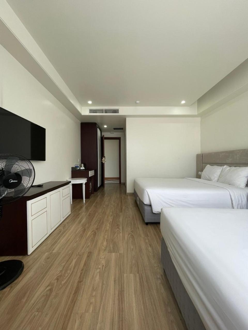 Lotus Hotel & Apartment Hải Phòng Extérieur photo