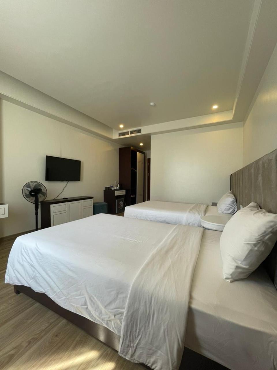 Lotus Hotel & Apartment Hải Phòng Extérieur photo