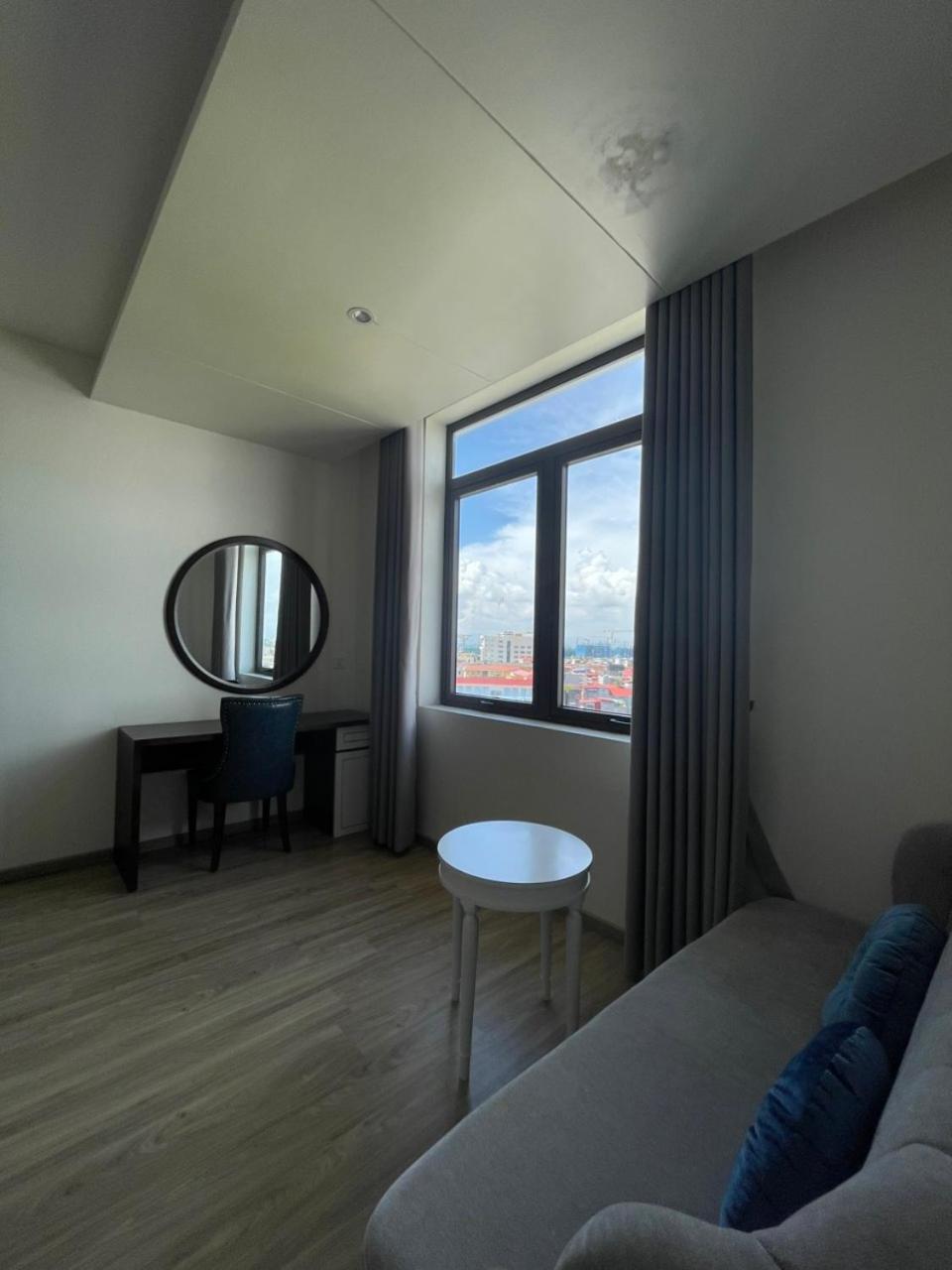 Lotus Hotel & Apartment Hải Phòng Extérieur photo